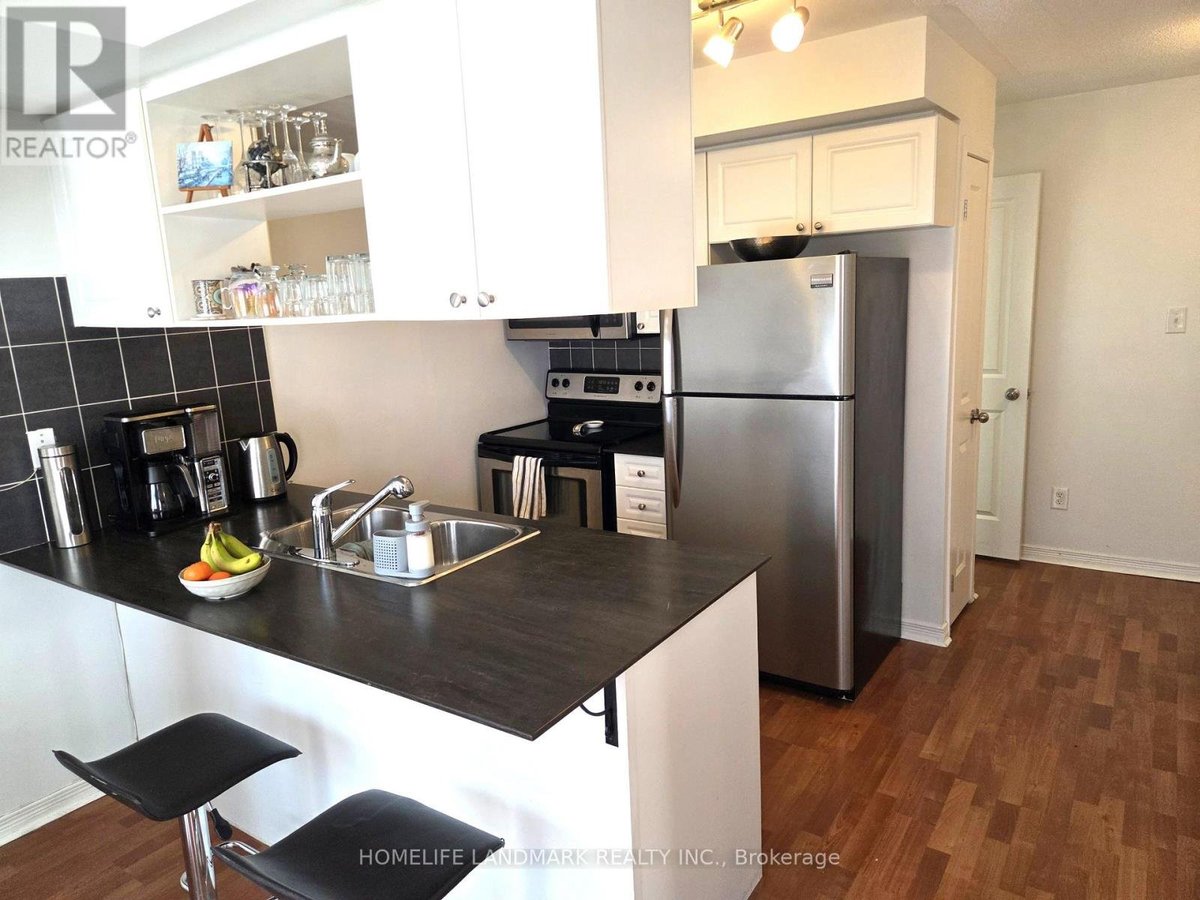 2 - 74 MUNRO STREET - Photo 8