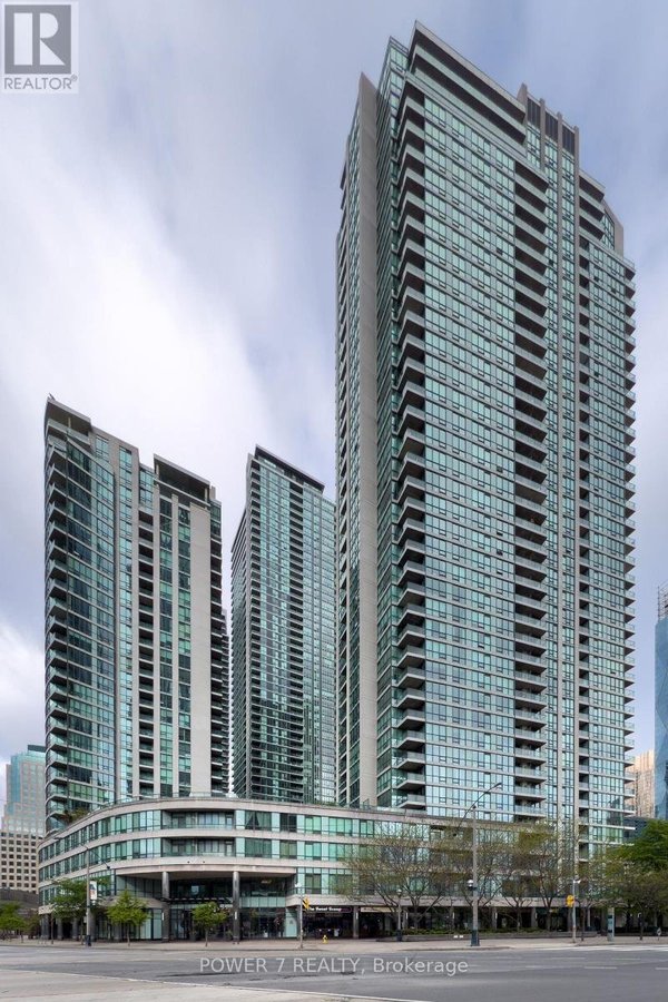 1308 - 33 BAY STREET - Photo 1