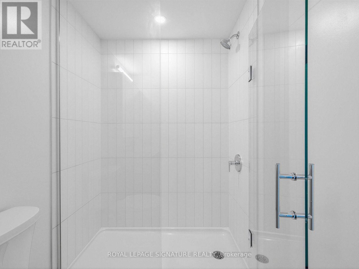 1311 - 15 DAVID SALOMON DRIVE - Photo 17