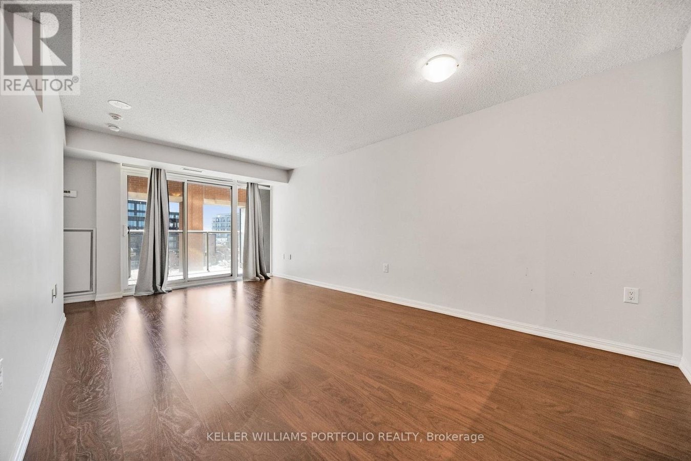 508 - 125 WESTERN BATTERY ROAD - Photo 7