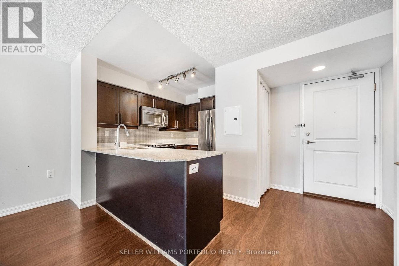 508 - 125 WESTERN BATTERY ROAD - Photo 8