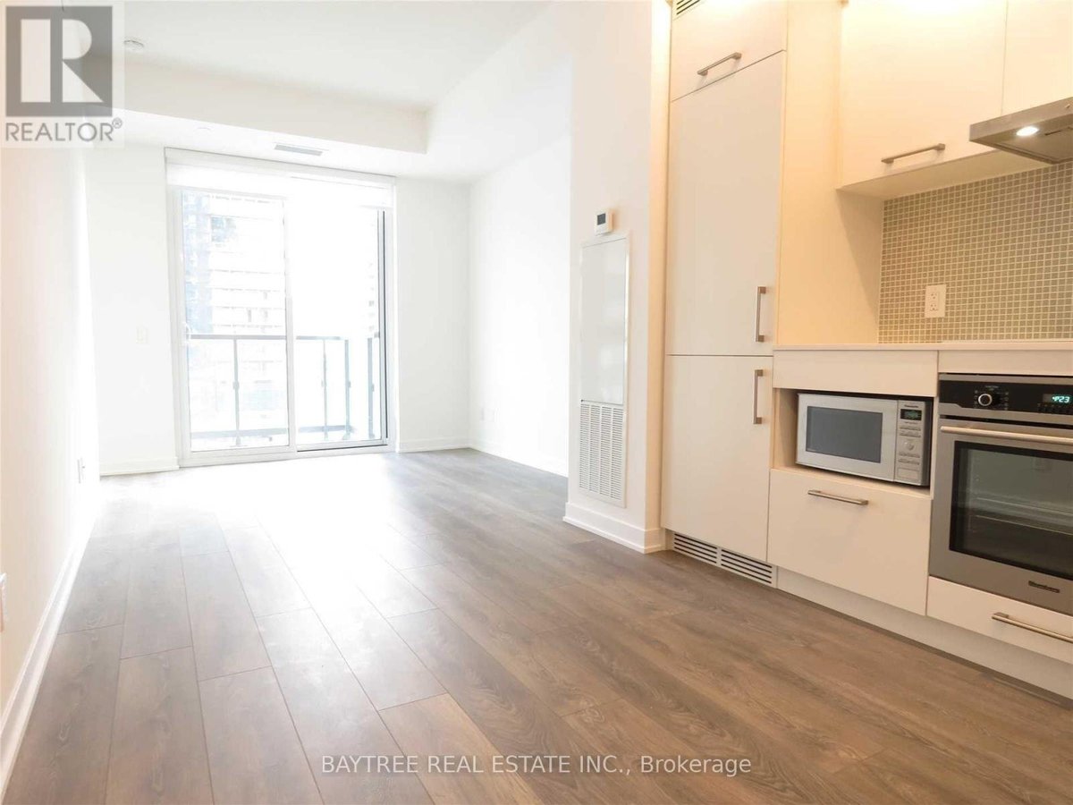 2416 - 87 PETER STREET - Photo 3