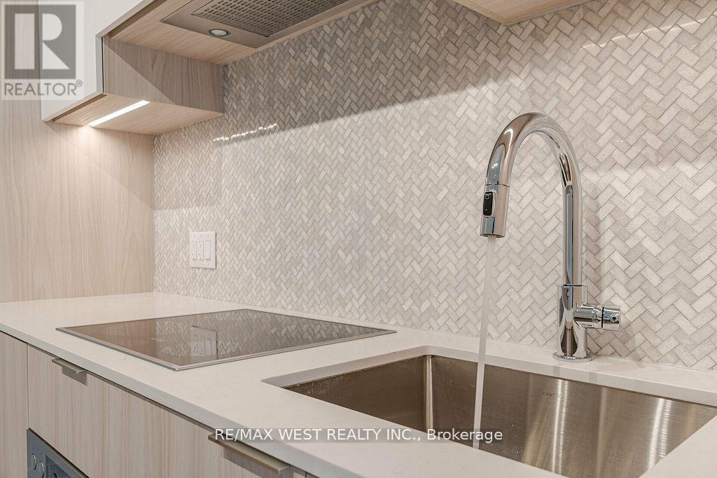 403 - 123 PORTLAND STREET - Photo 11