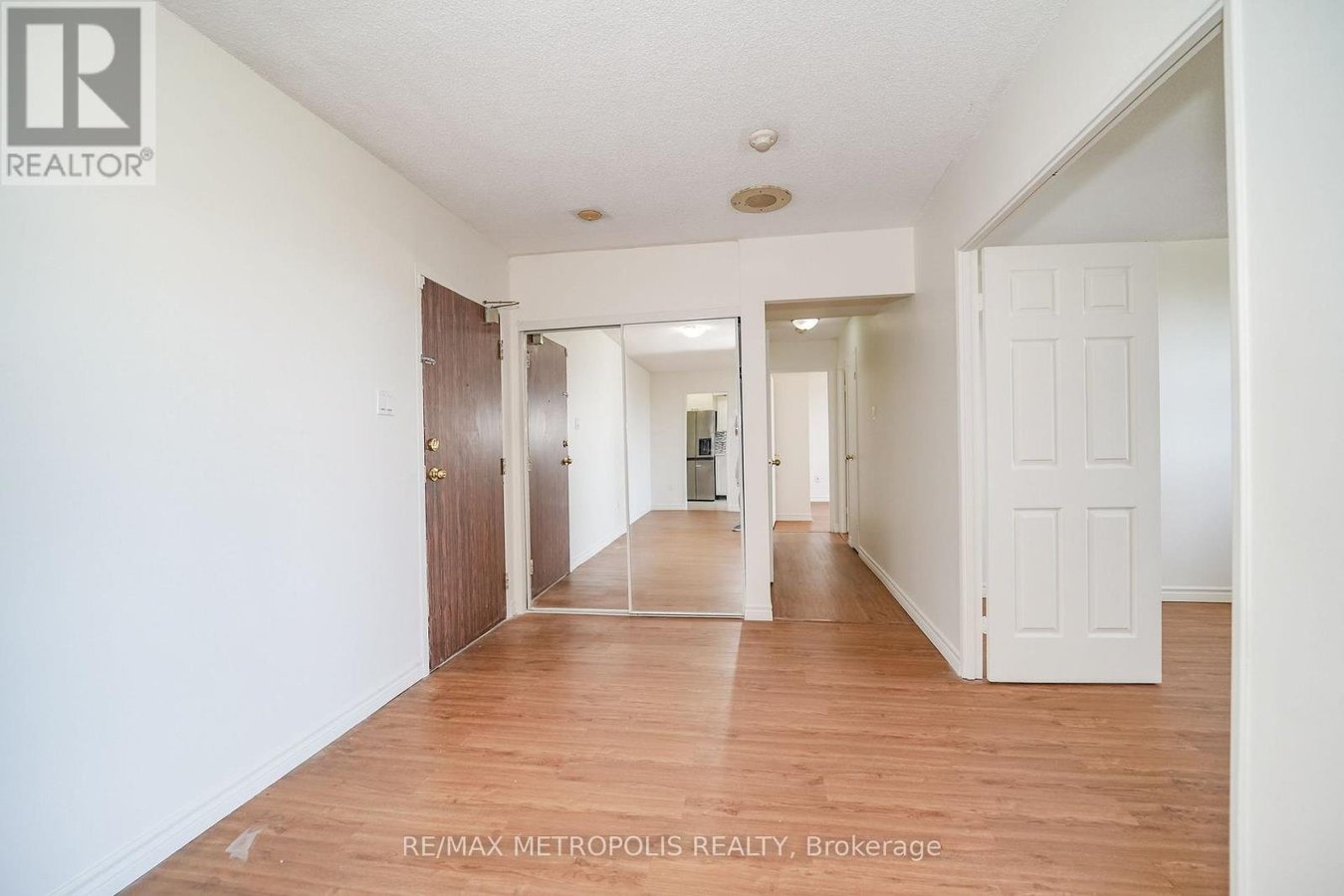 407 - 301 PRUDENTIAL DRIVE - Photo 17
