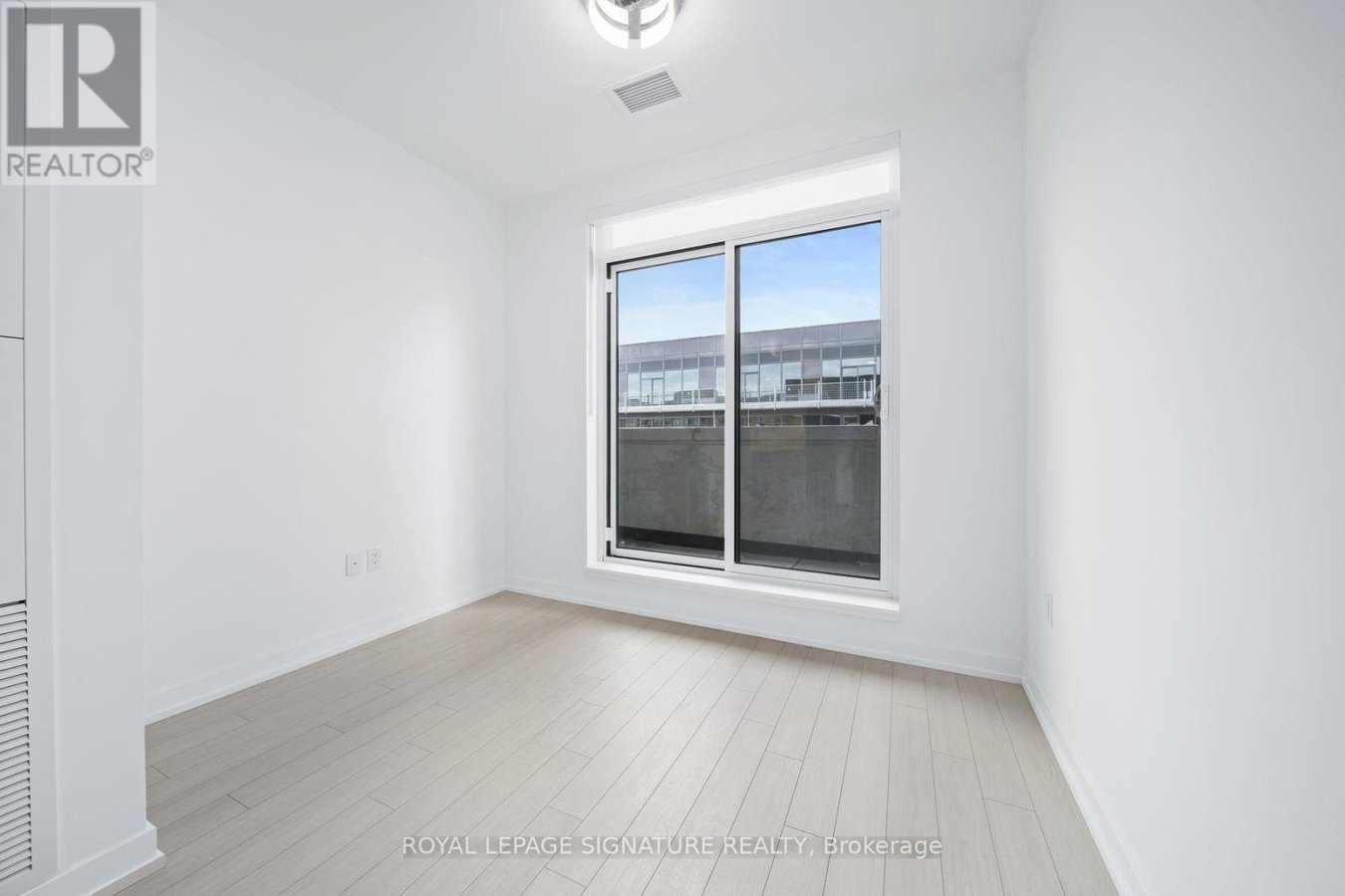 714 - 4010 EGLINTON AVENUE W - Photo 9