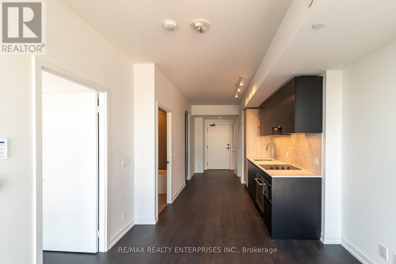 4315 - 55 MERCER STREET - Photo 3