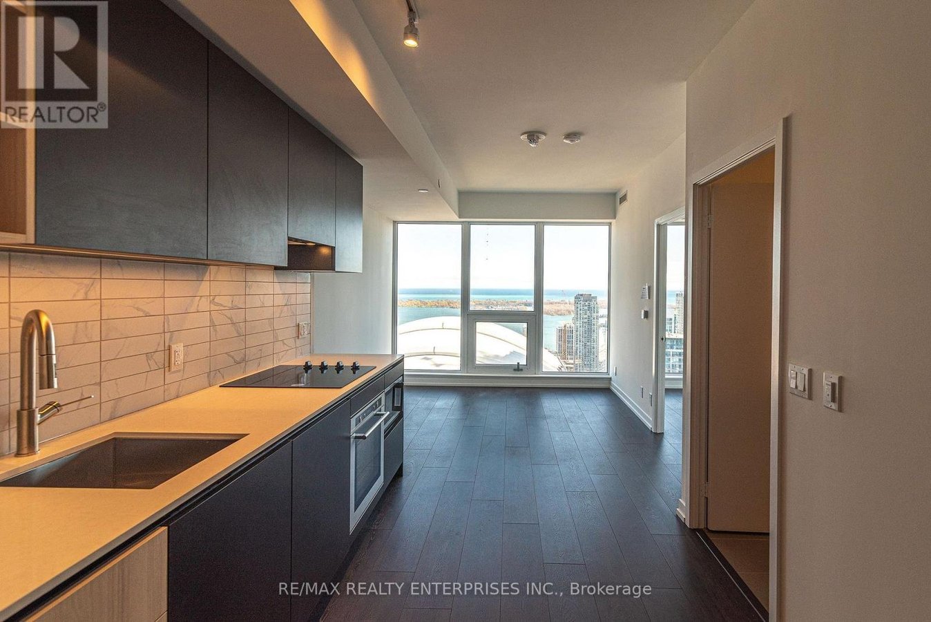 4315 - 55 MERCER STREET - Photo 6