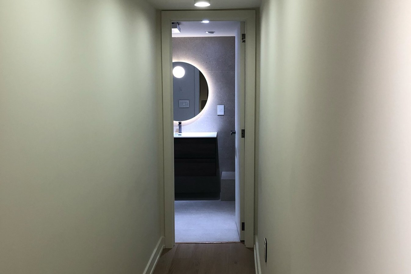 687 Bloor Street West - Photo 9