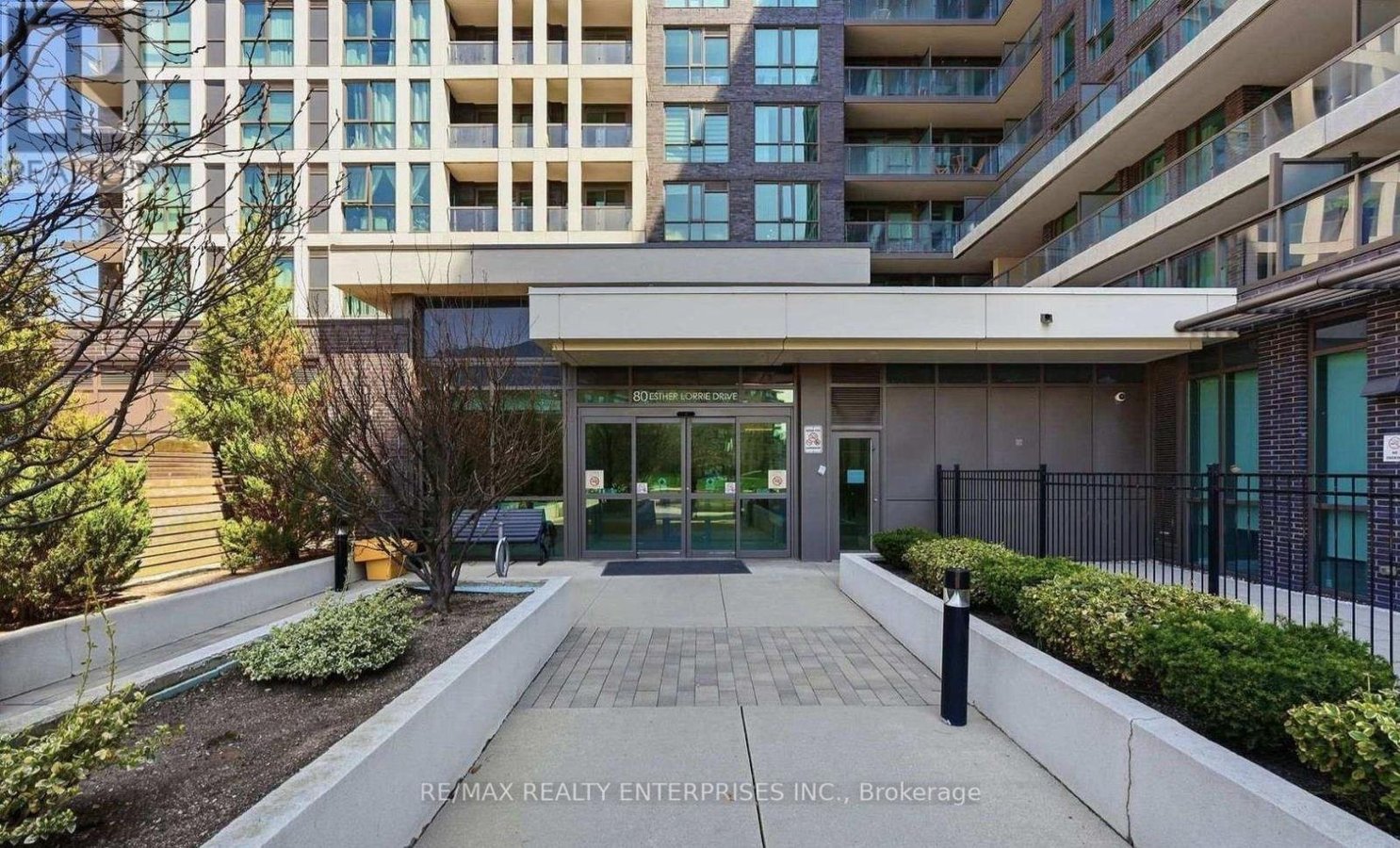 522 - 80 ESTHER LORRIE DRIVE - Photo 2