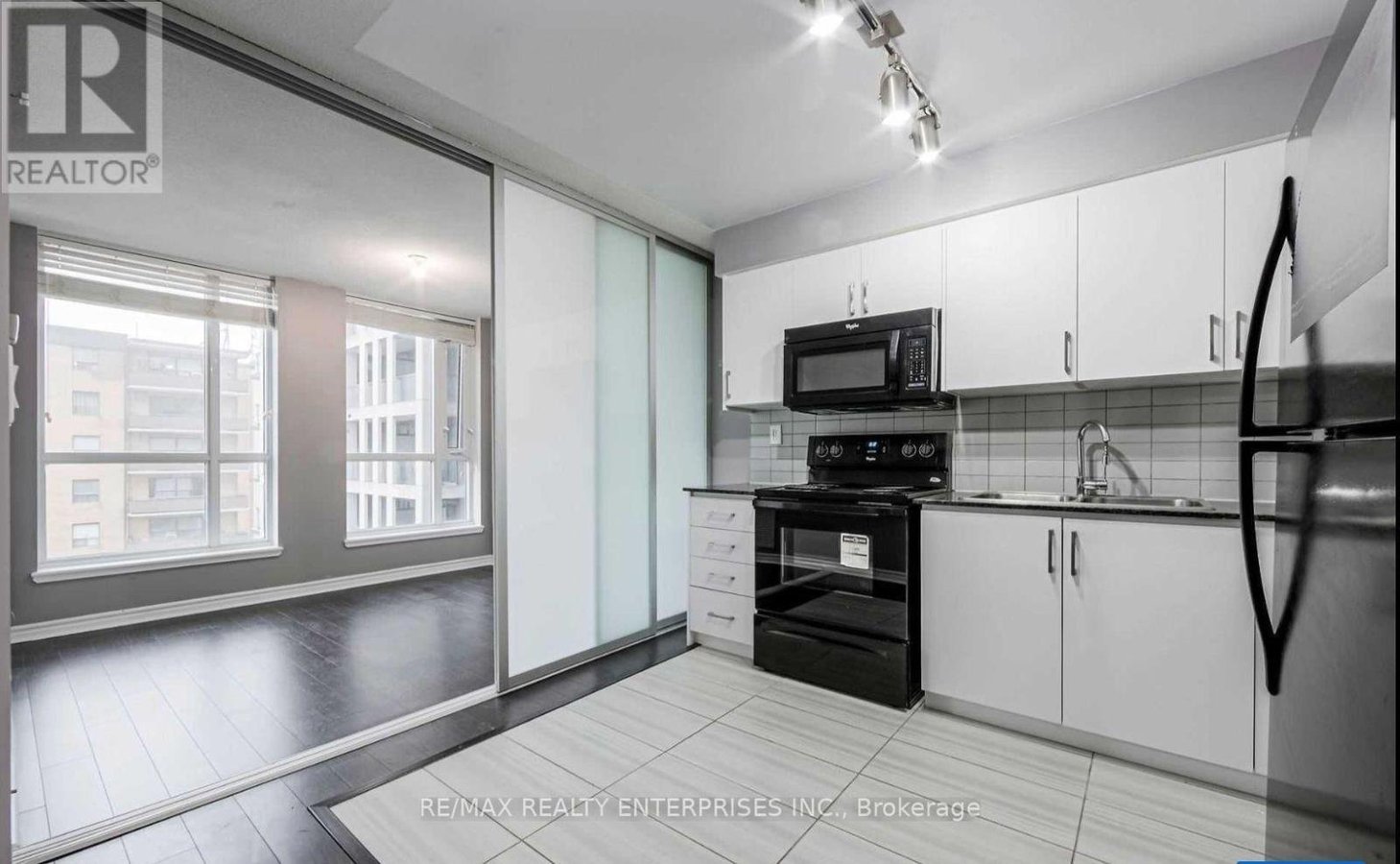 522 - 80 ESTHER LORRIE DRIVE - Photo 5