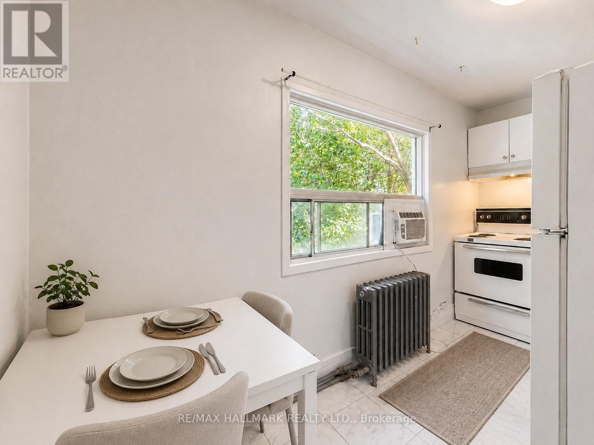 3 - 155 DRAYTON AVENUE - Photo 2
