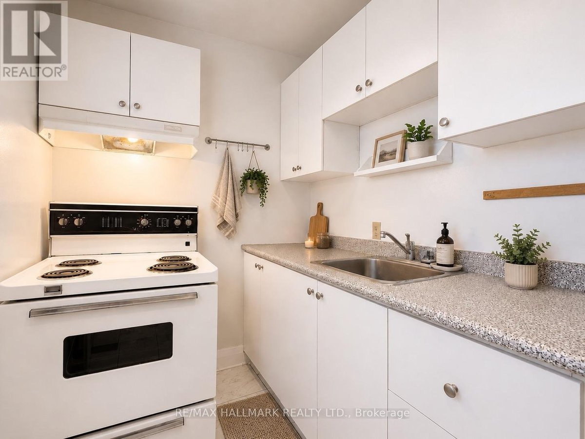 3 - 155 DRAYTON AVENUE - Photo 3
