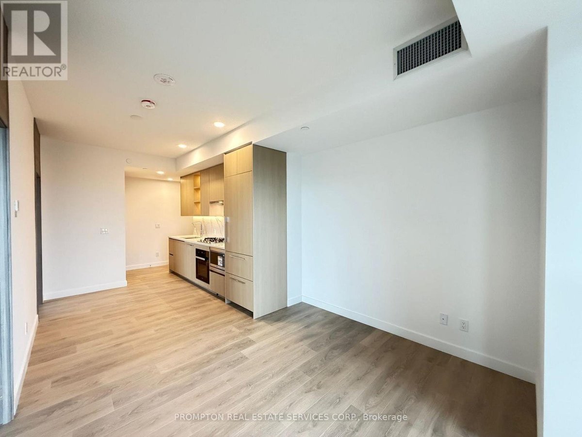 1205 - 18 ESTHER SHINER BOULEVARD - Photo 8