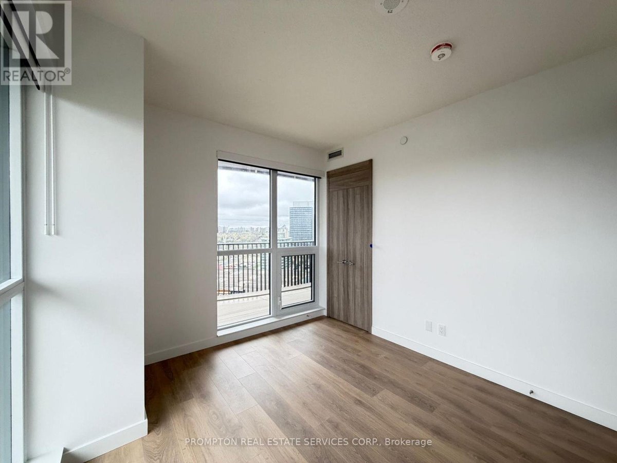 1205 - 18 ESTHER SHINER BOULEVARD - Photo 12