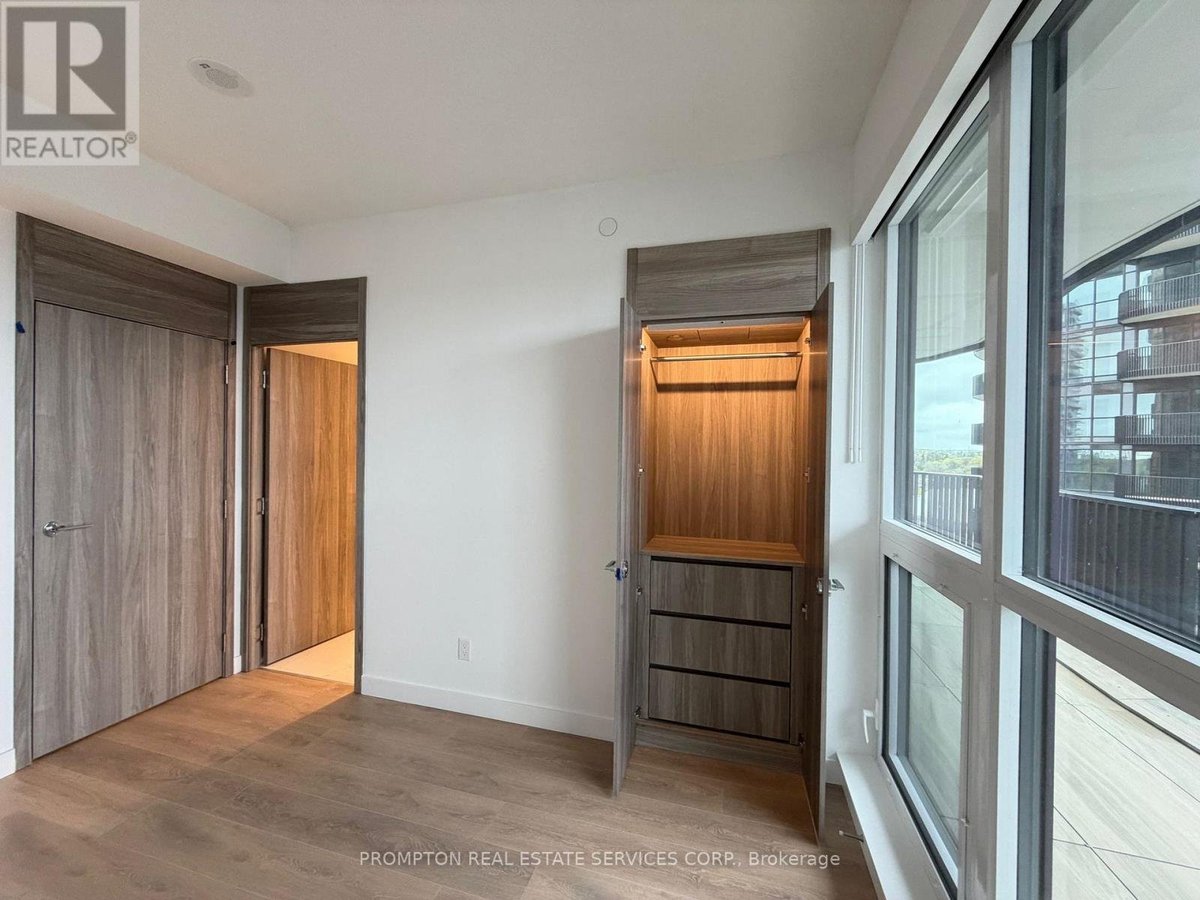 1205 - 18 ESTHER SHINER BOULEVARD - Photo 18