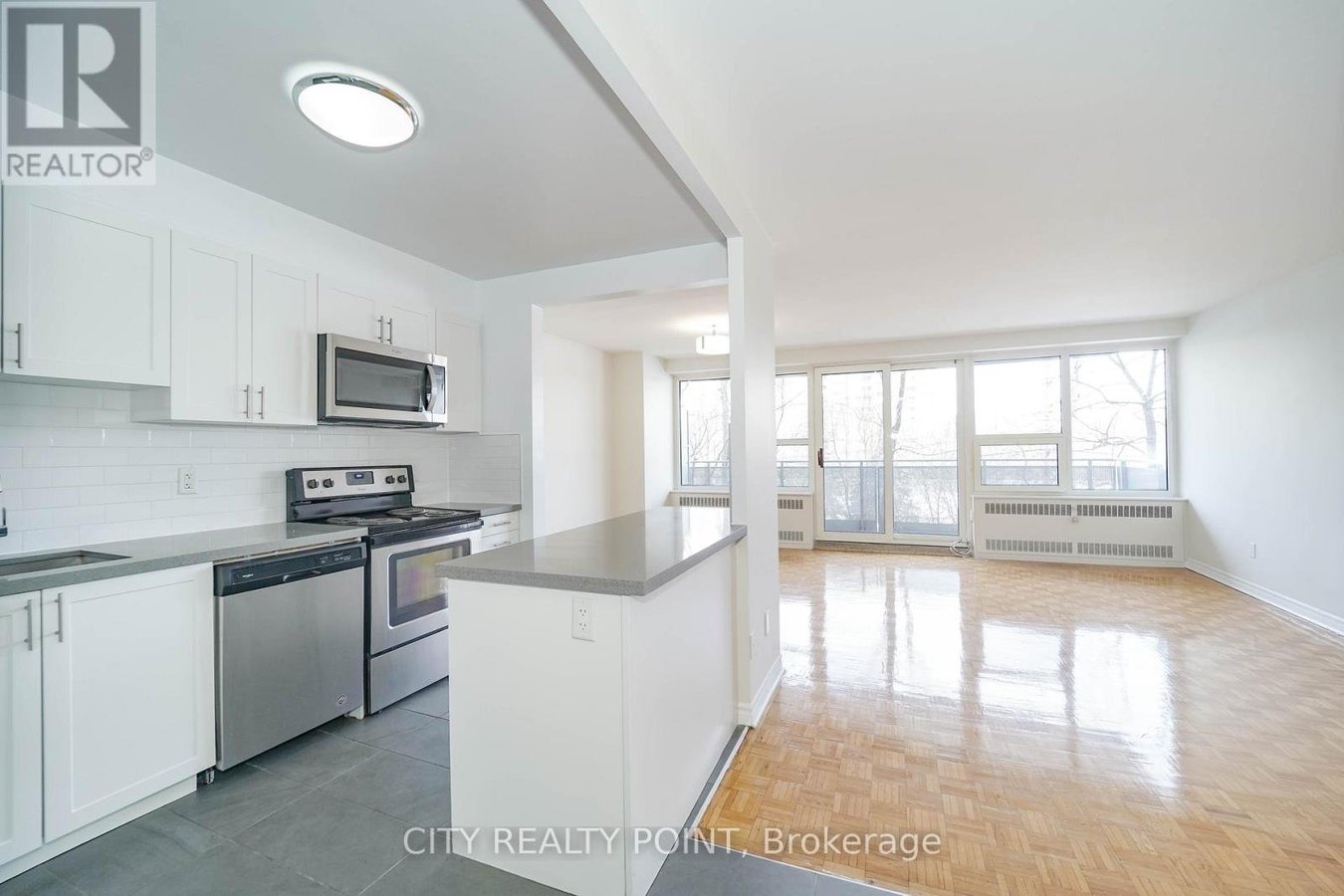 PH6 - 10 SHALLMAR BOULEVARD - Photo 2