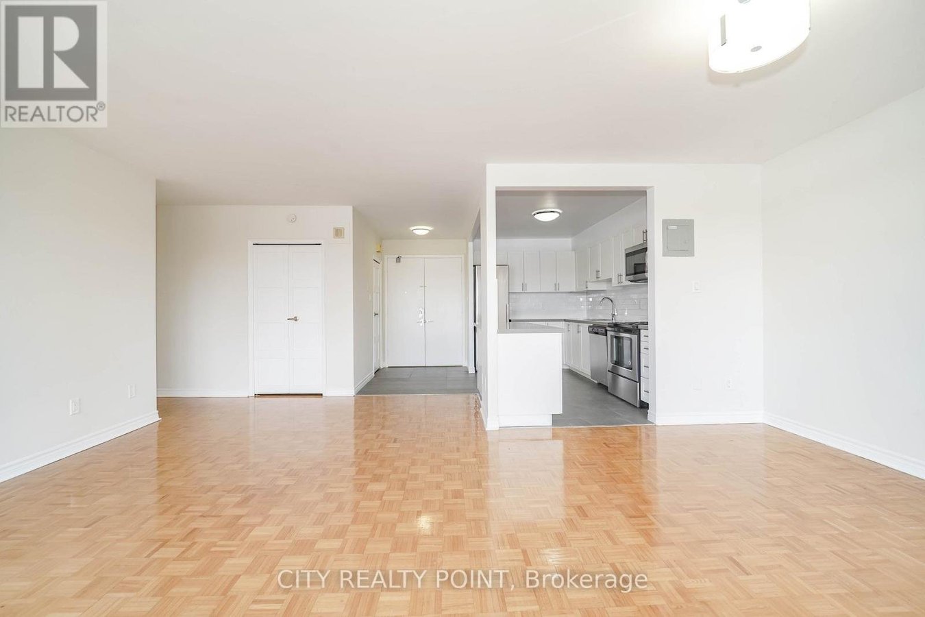 PH6 - 10 SHALLMAR BOULEVARD - Photo 3