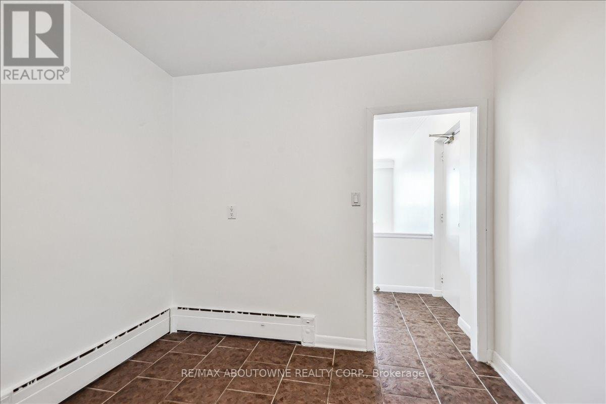 6 - 2 WESLEY STREET - Photo 17