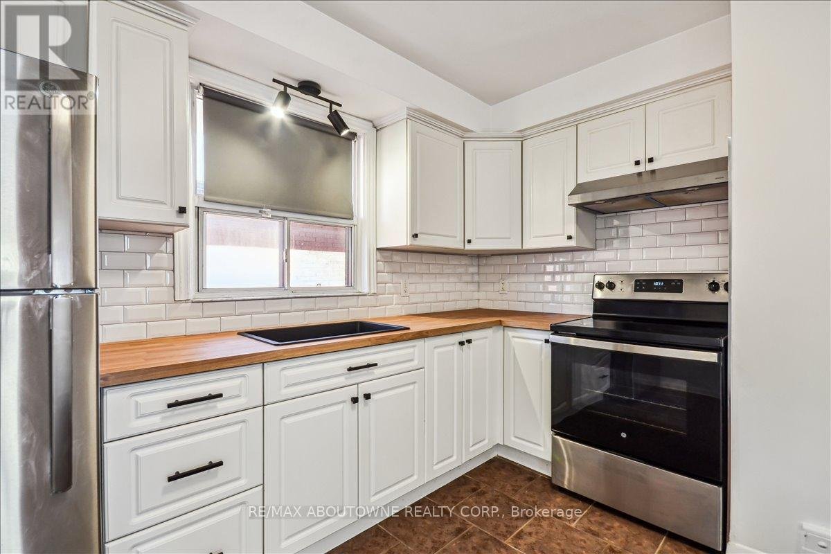 6 - 2 WESLEY STREET - Photo 18