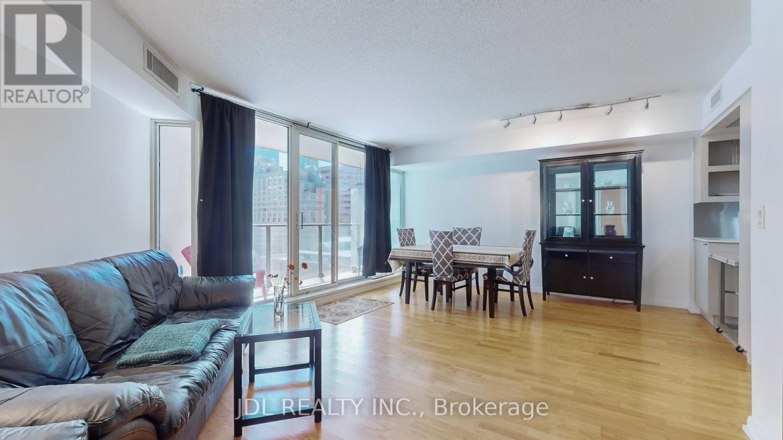 1037 - 111 ELIZABETH STREET - Photo 6