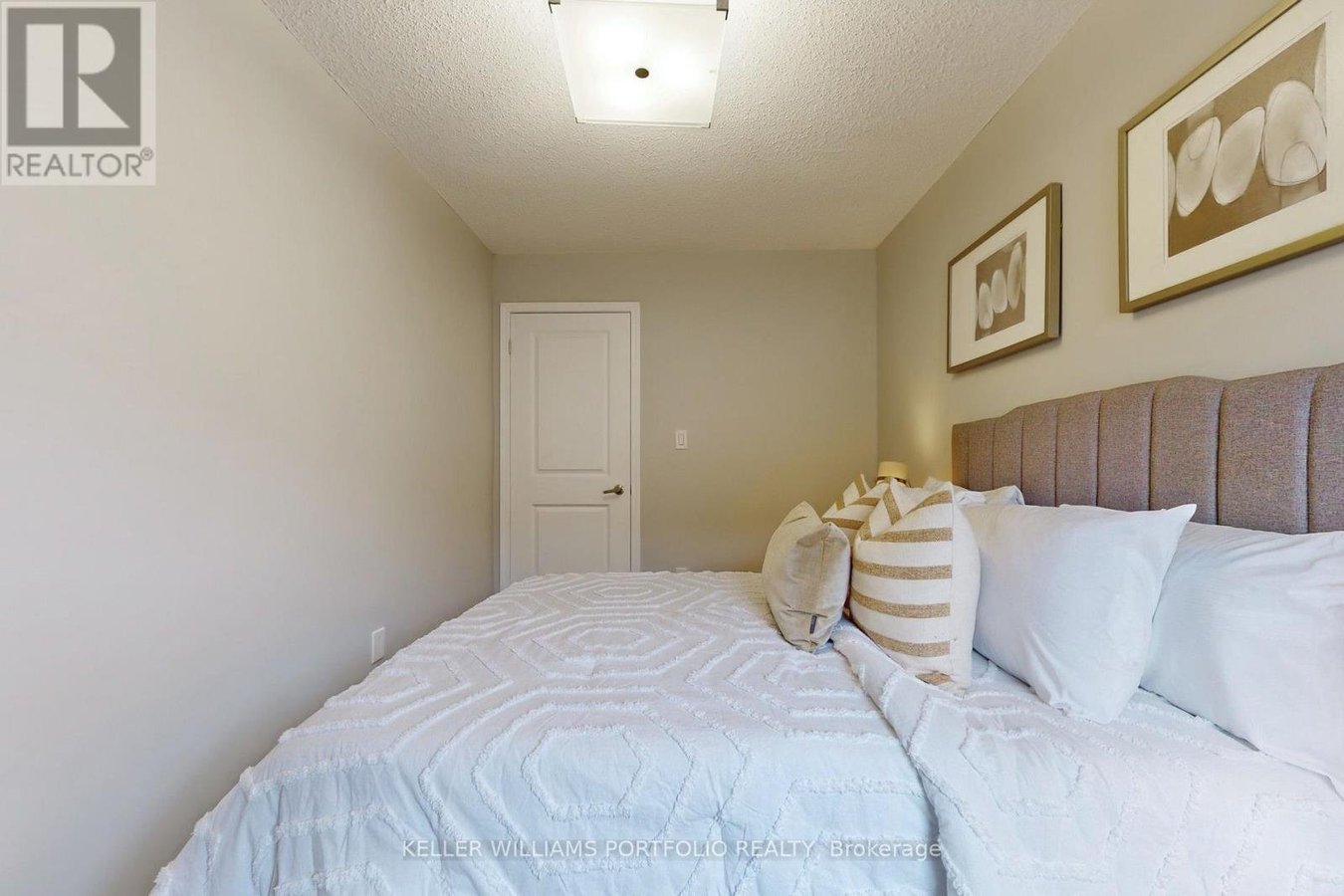 235 - 10 FOUNDRY AVENUE - Photo 23