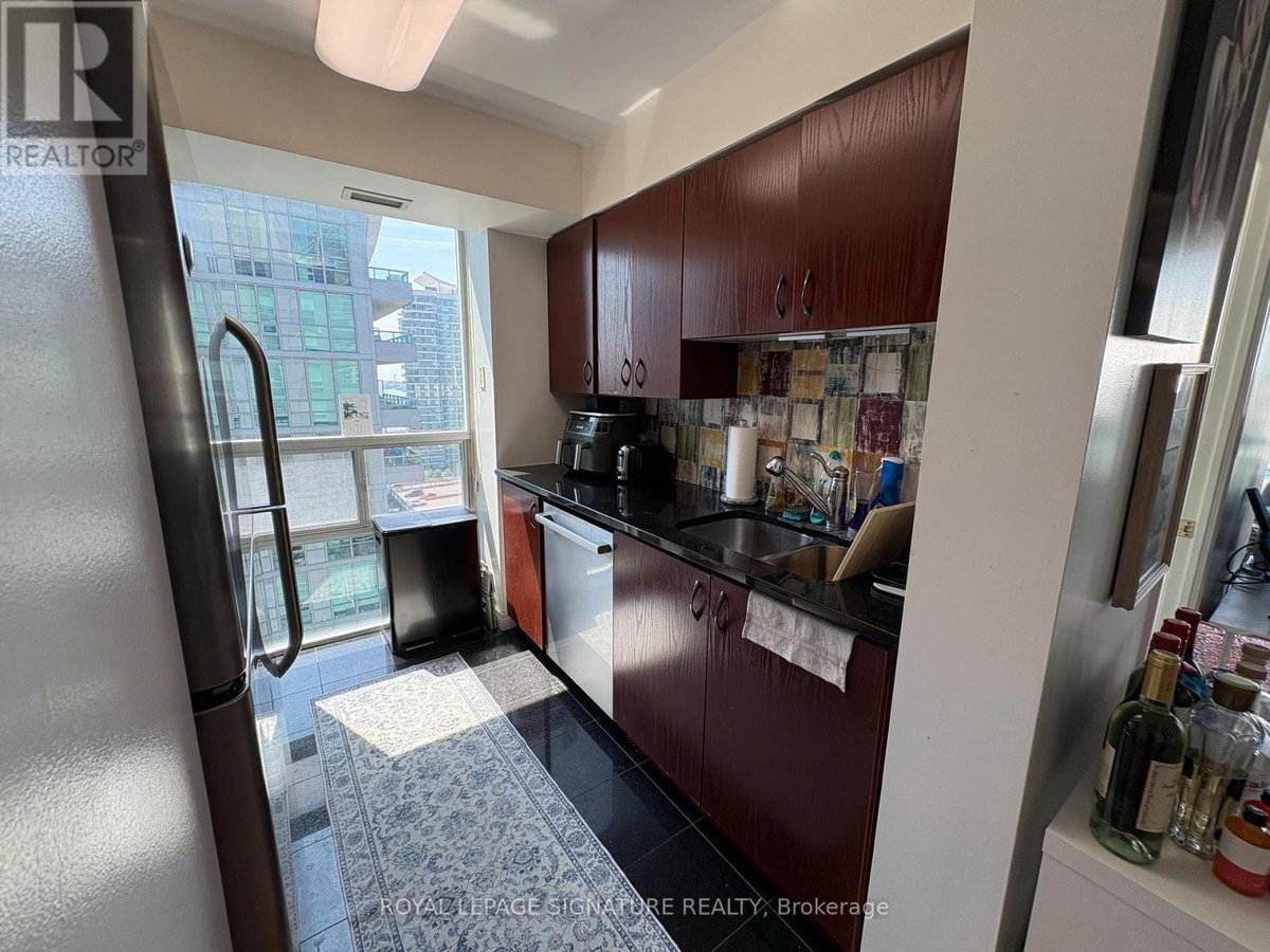 1708 - 51 LOWER SIMCOE STREET - Photo 6