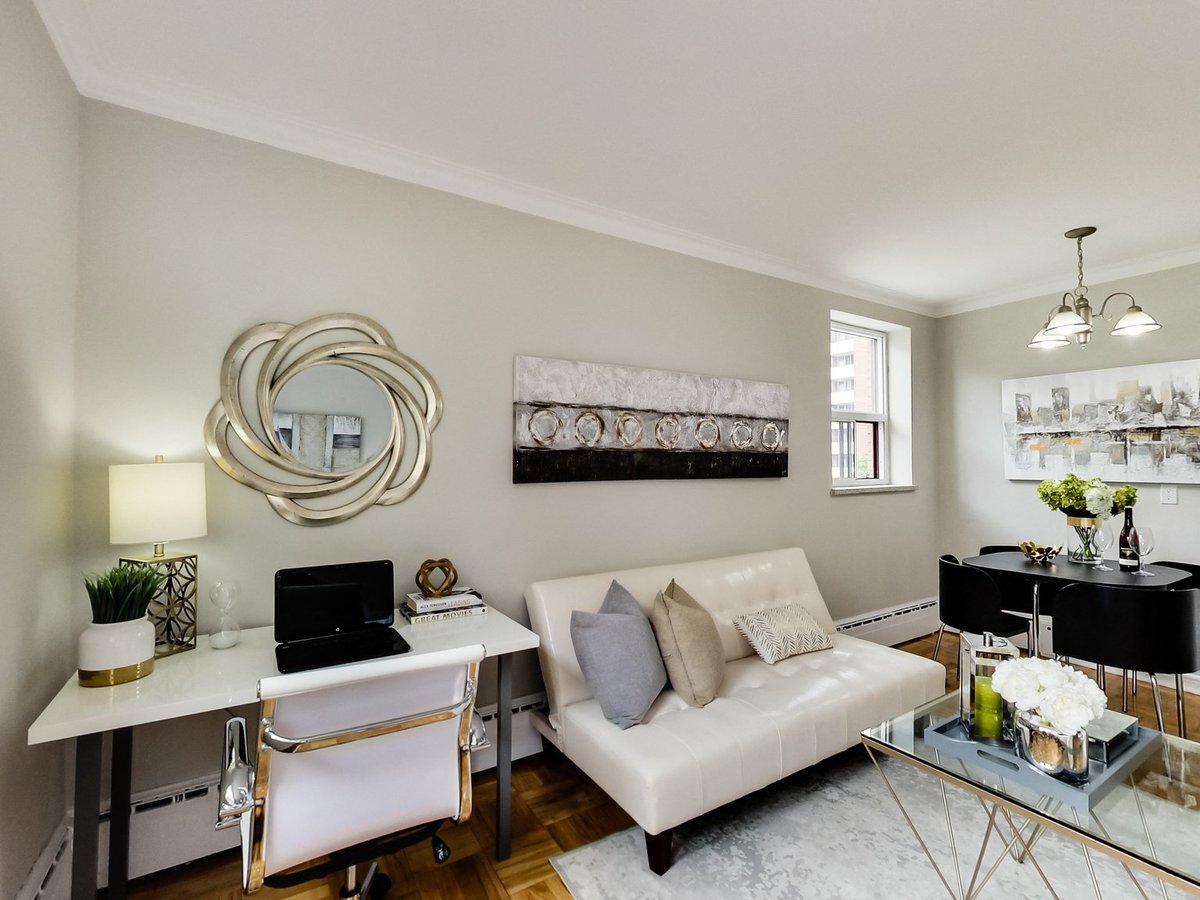 460 Eglinton Avenue East - Photo 21