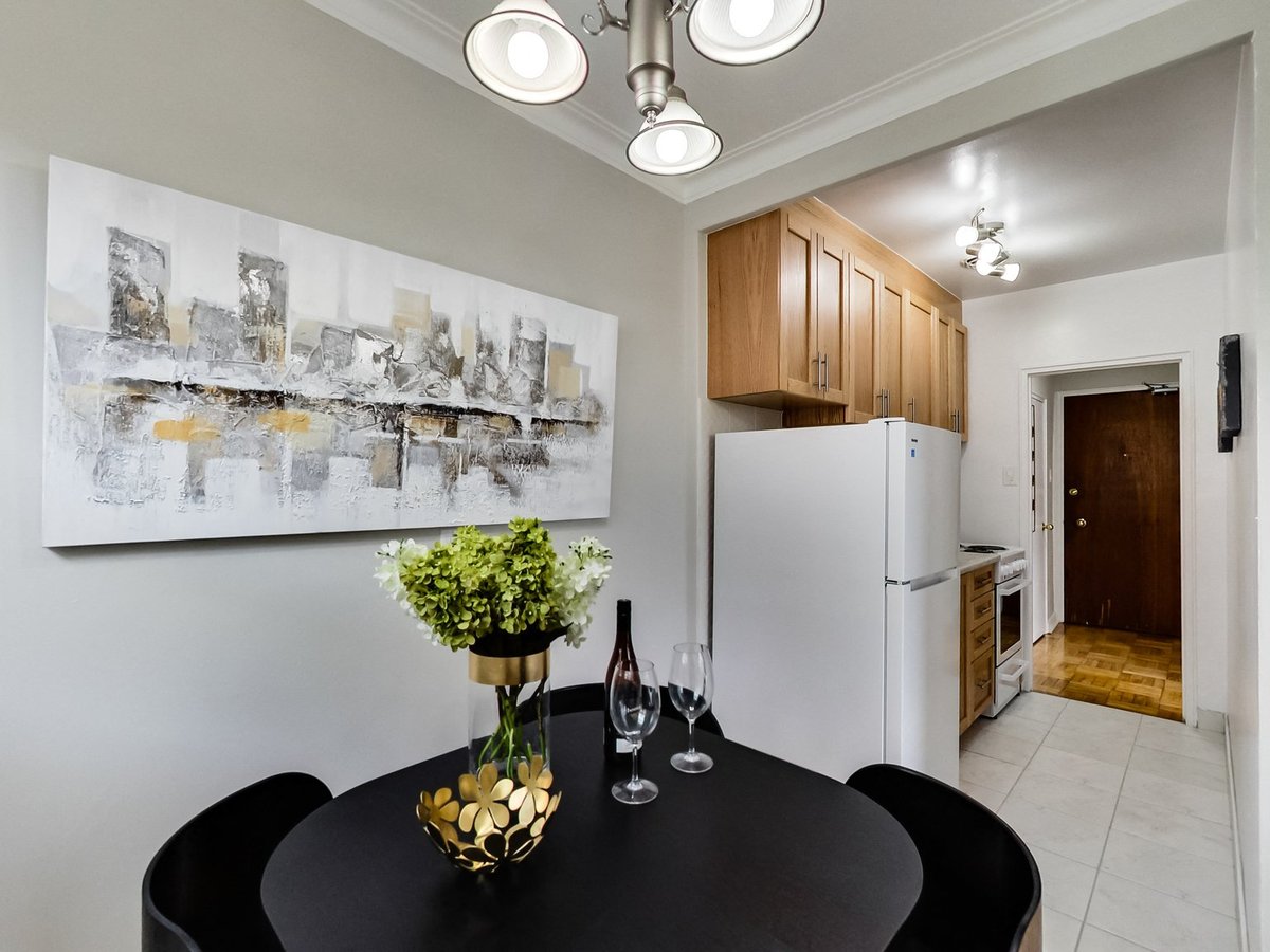460 Eglinton Avenue East - Photo 31
