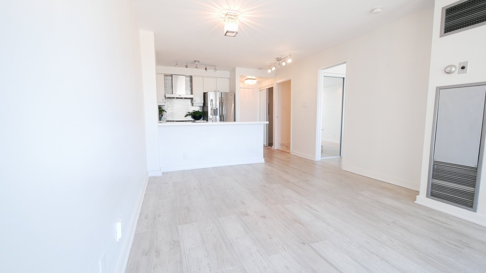 Rentals Ca 10 Yonge St Toronto On For Rent