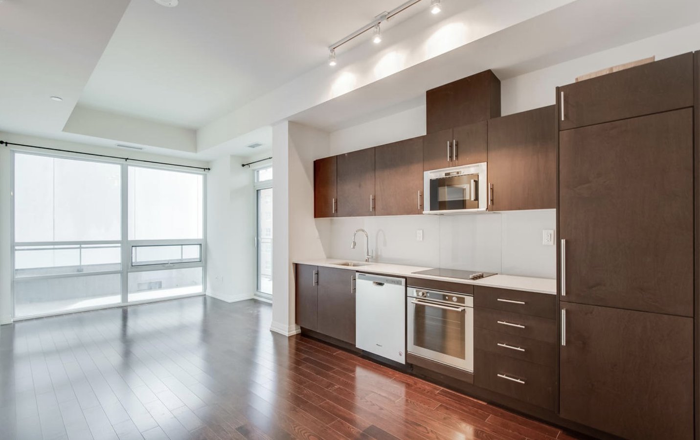 Rentals Ca 460 Adelaide Street East Toronto On For Rent