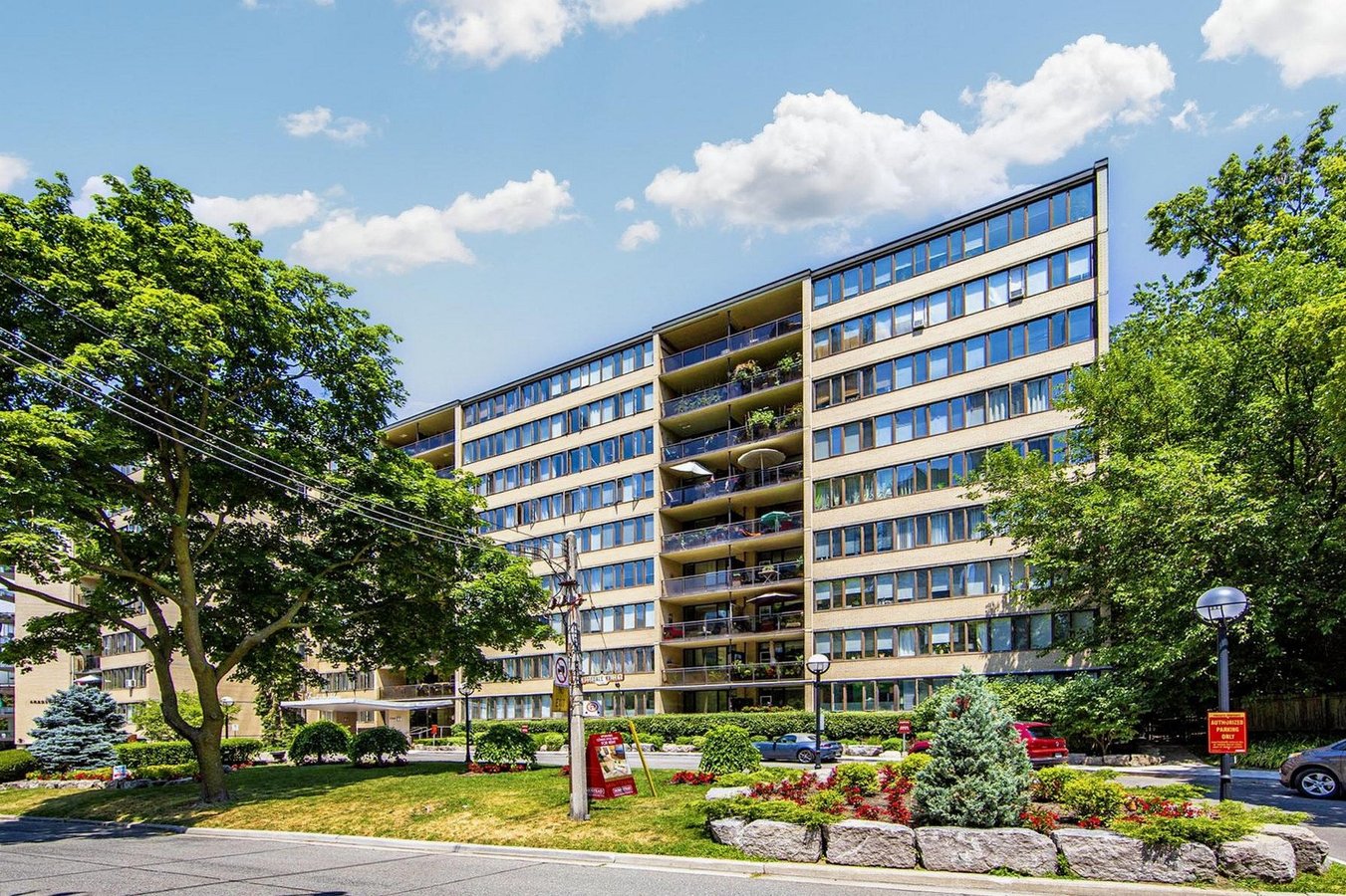 Toronto ON Apartments and Houses for Rent