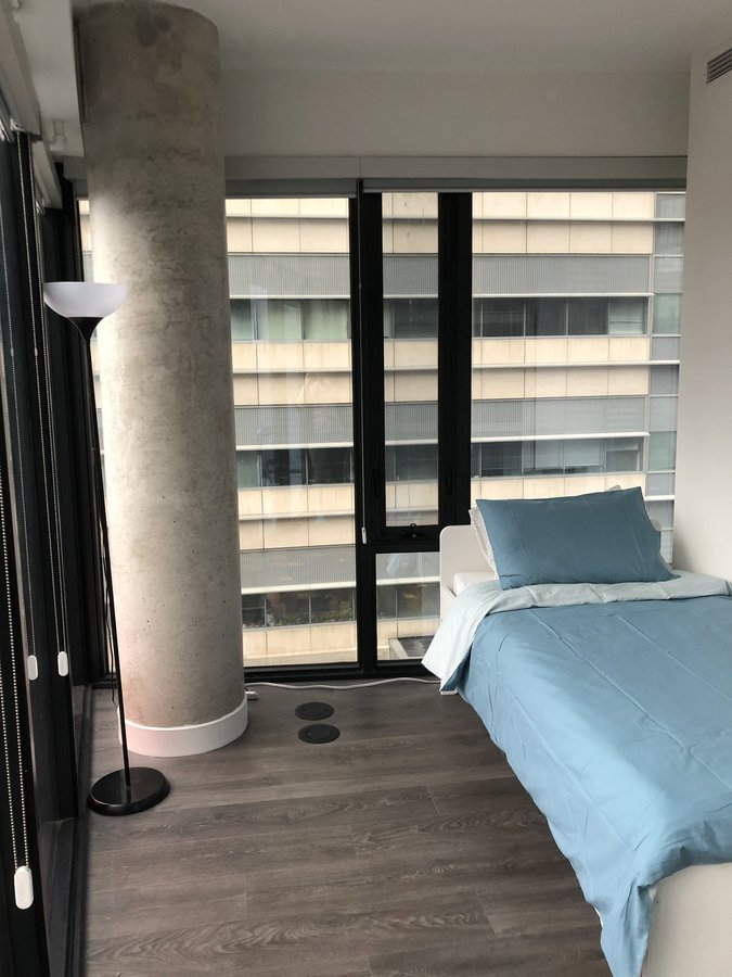 215 Queen Street West - Photo 1