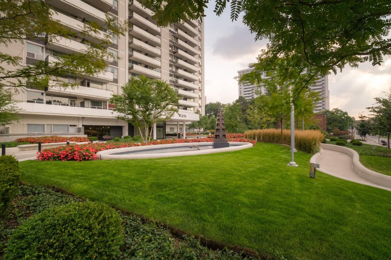 Apartments Condos and Houses for Rent Under 2,000 in Toronto