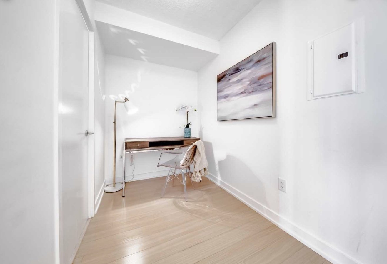 21 Iceboat Terrace - Photo 3