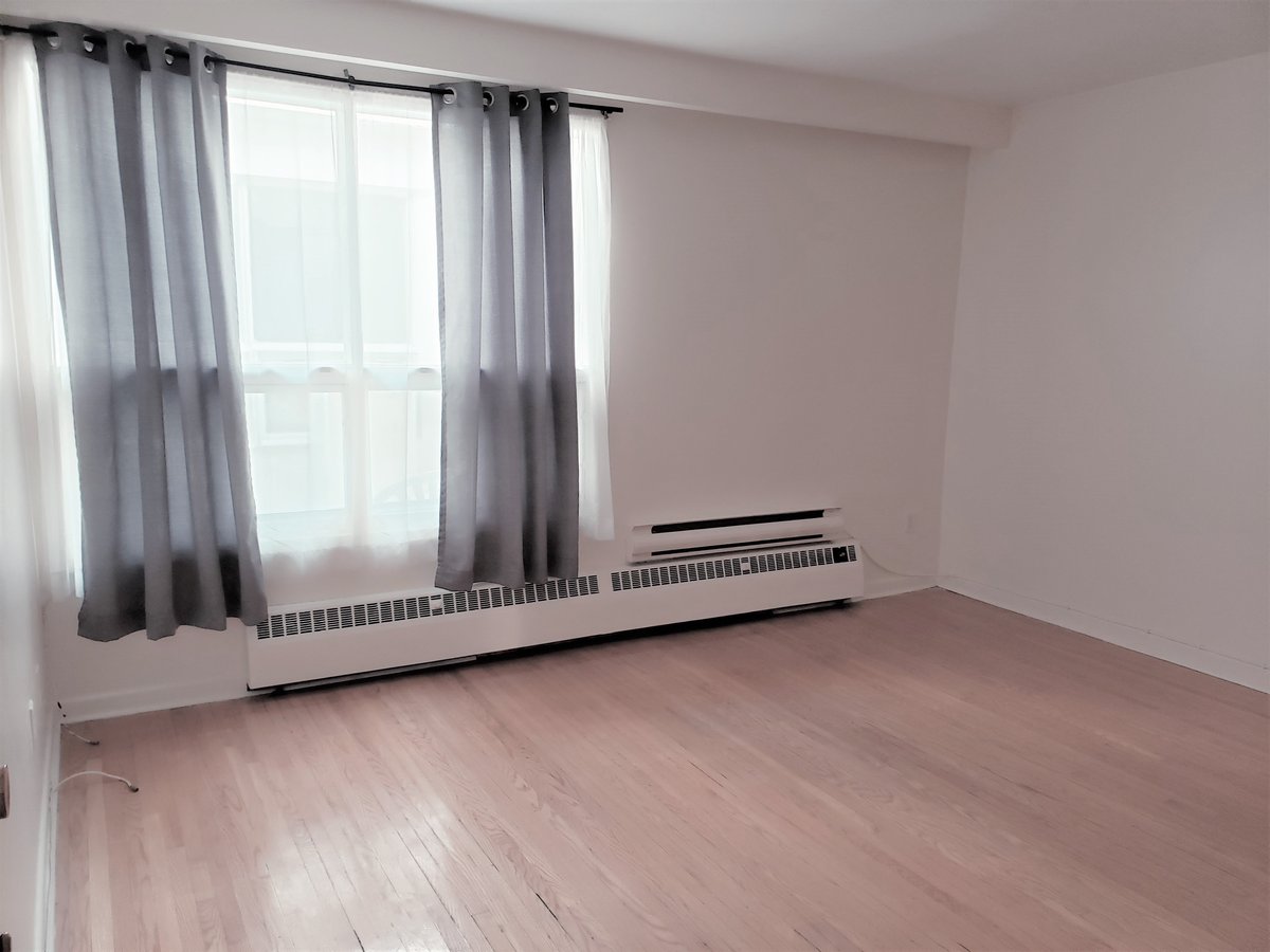 882A Eglinton Avenue West - Photo 2