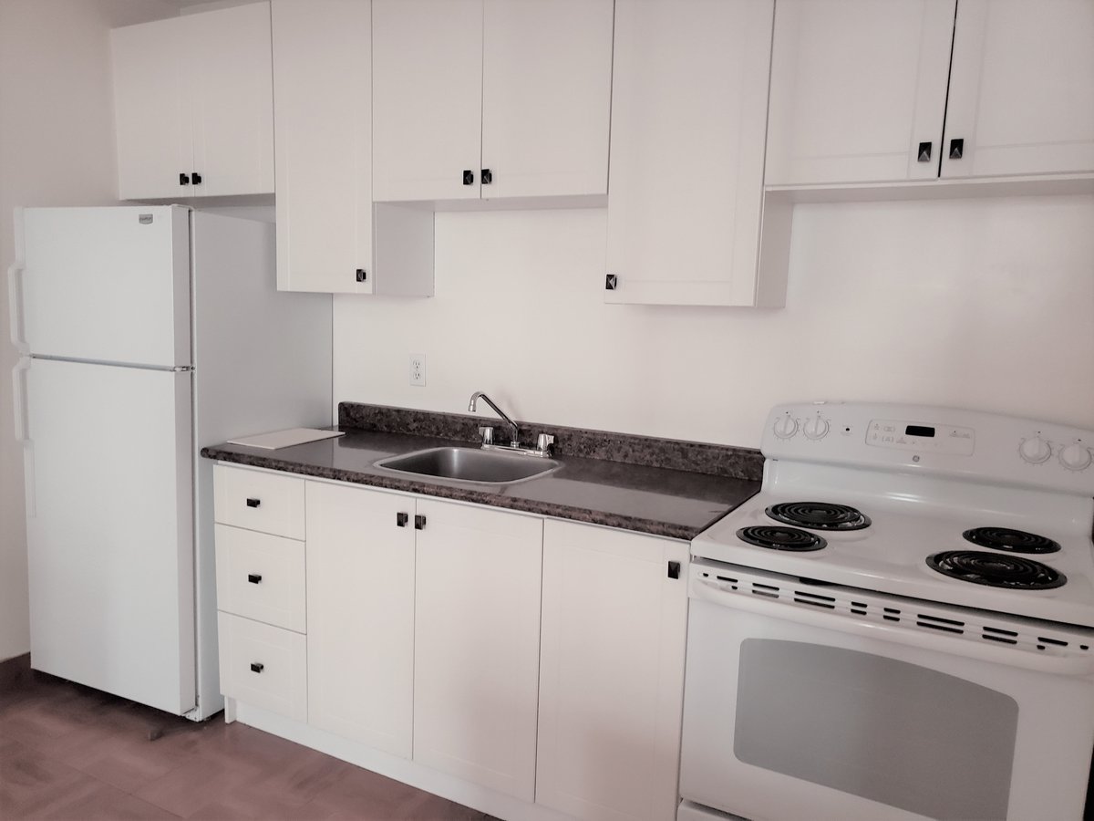 882A Eglinton Avenue West - Photo 5