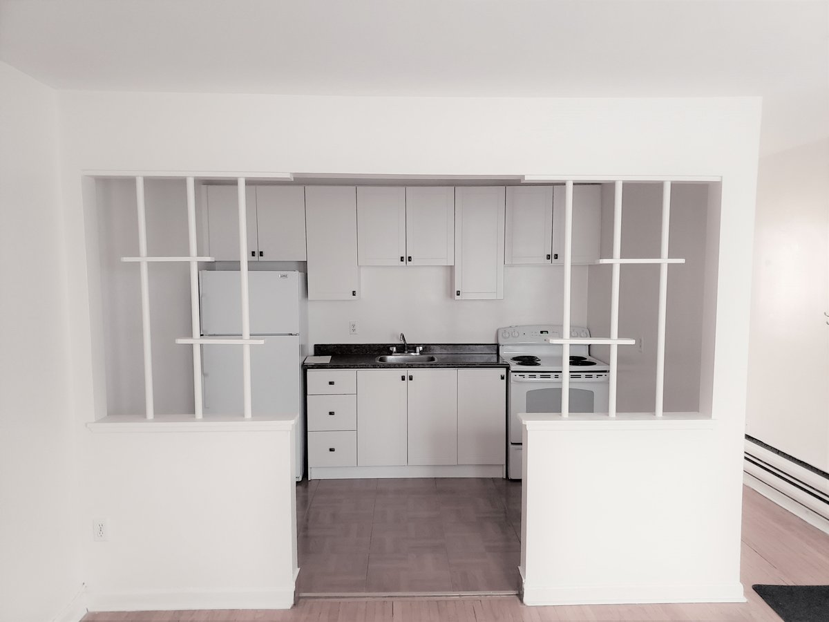882A Eglinton Avenue West - Photo 3