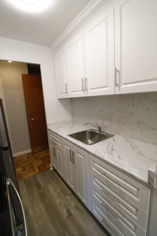 65 Keewatin Avenue - Photo 7