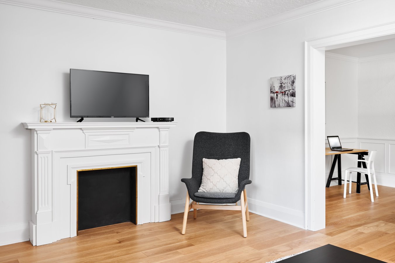 1094 Avenue Road - Photo 2