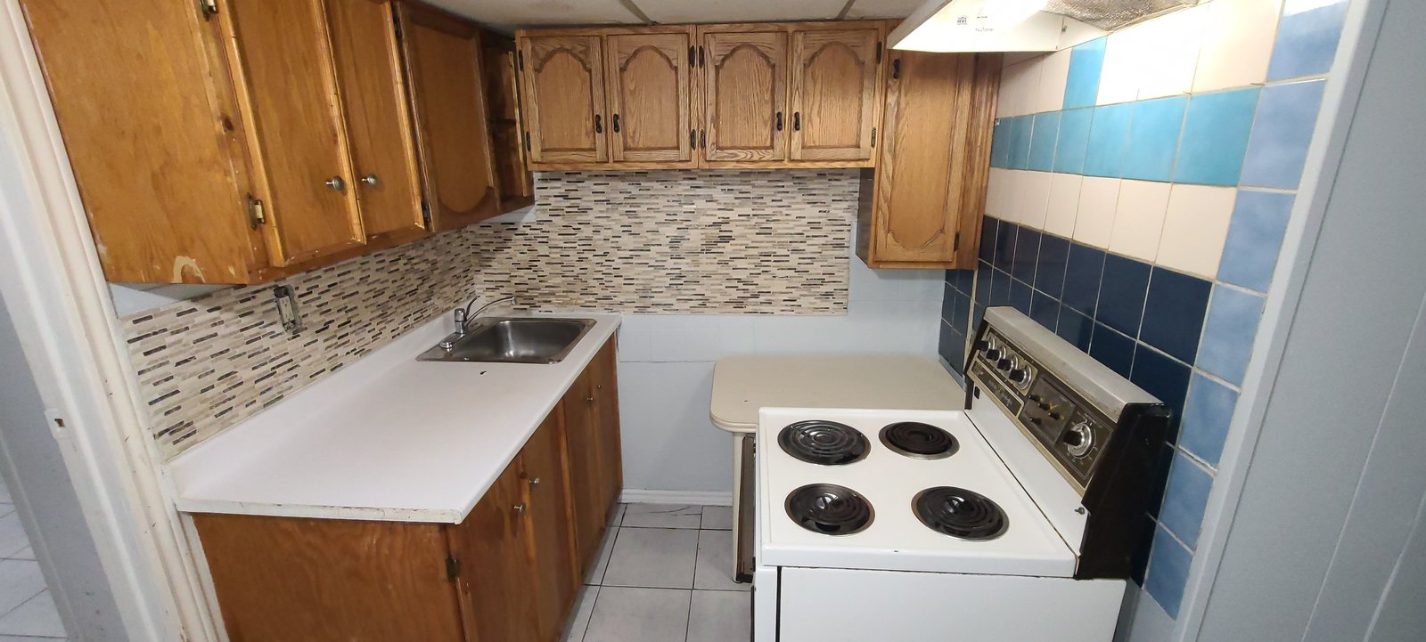 1216 Ossington Avenue - Photo 4