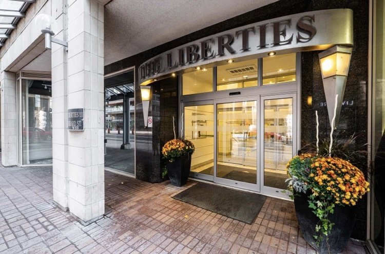 44 Gerrard Street West - Photo 17