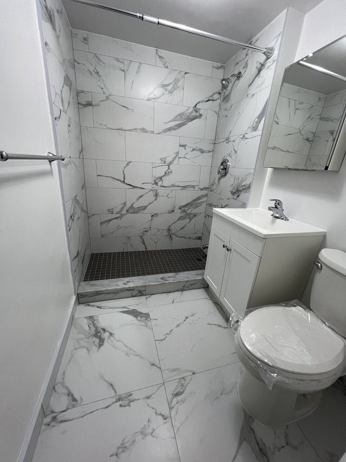 2121 Bathurst Street - Photo 10
