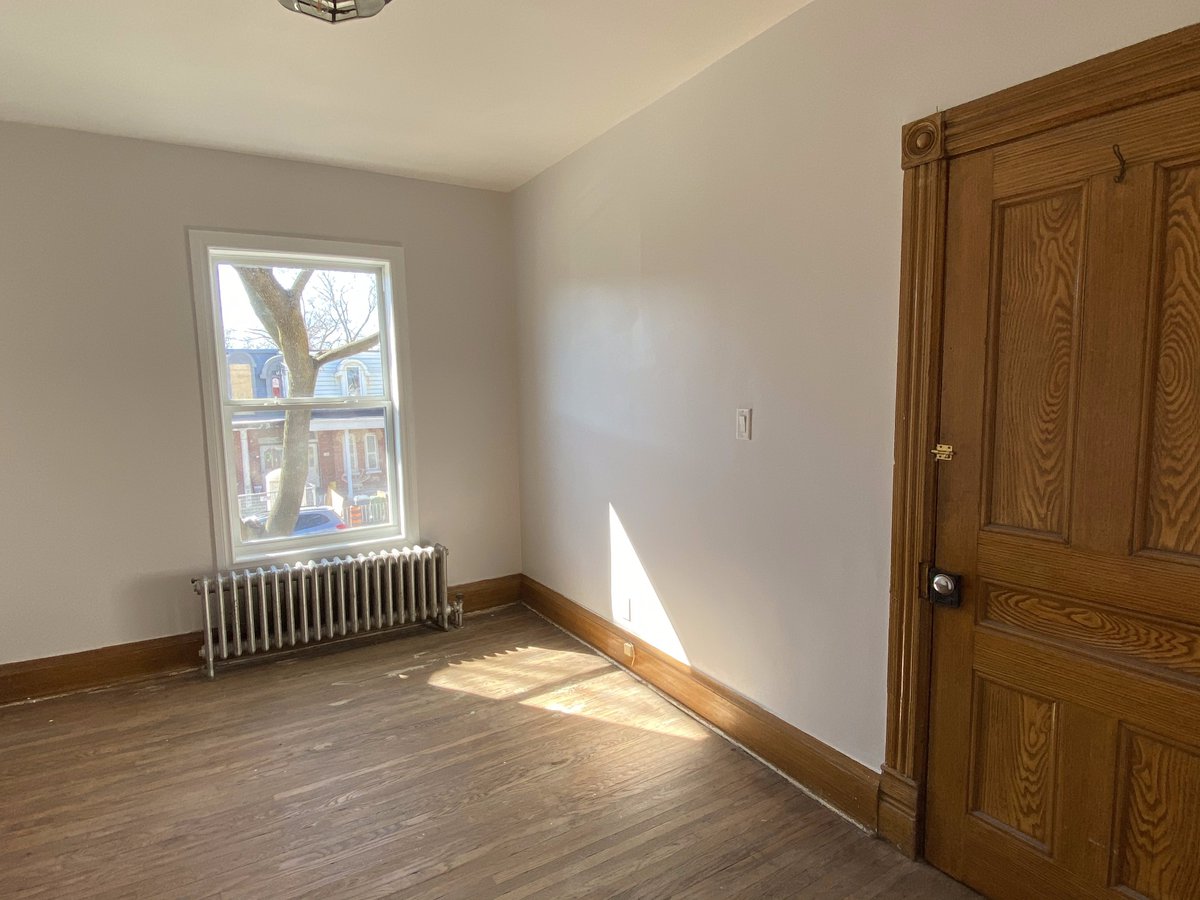 123 Markham Street - Photo 2