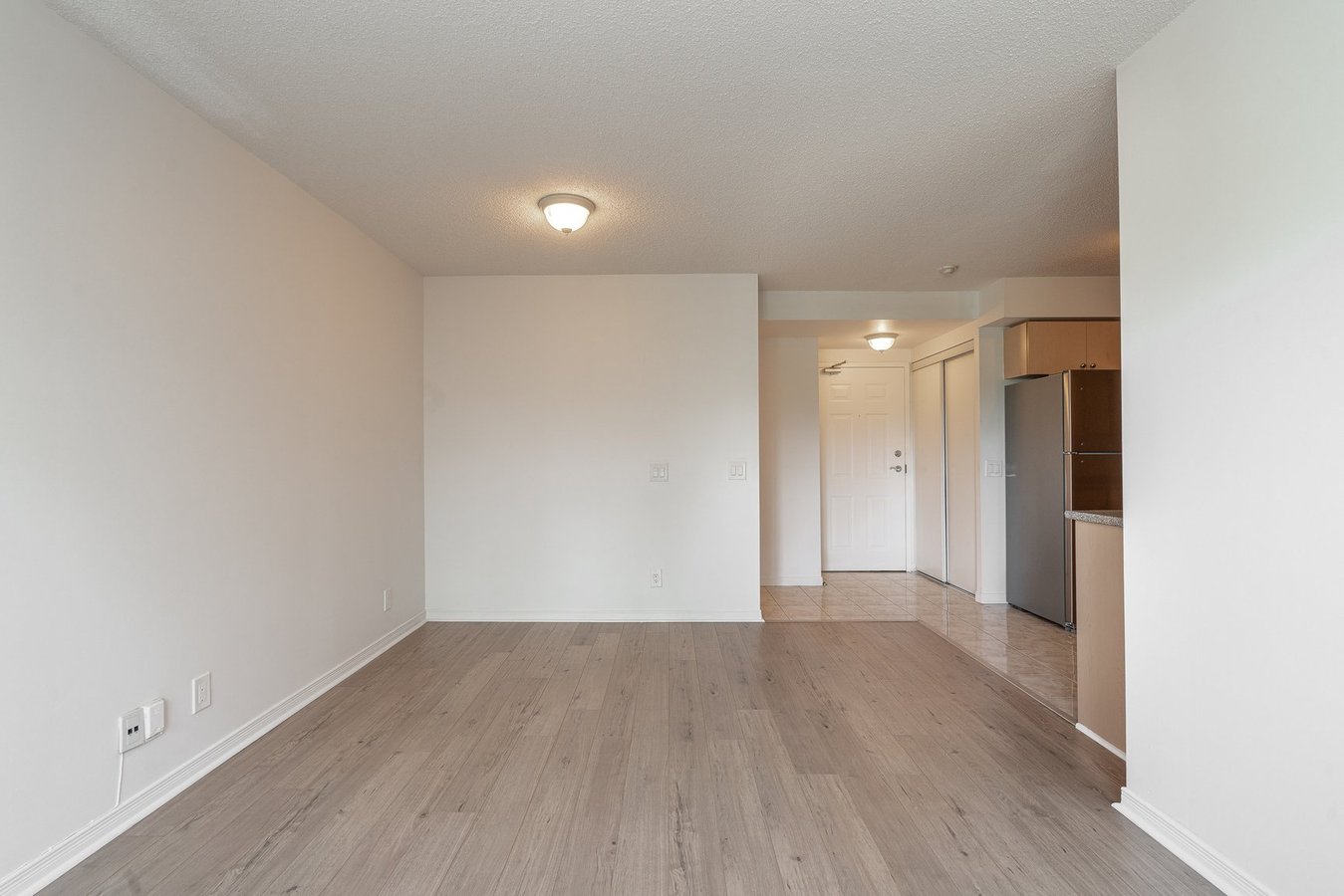 333 Sidney Belsey - Photo 4