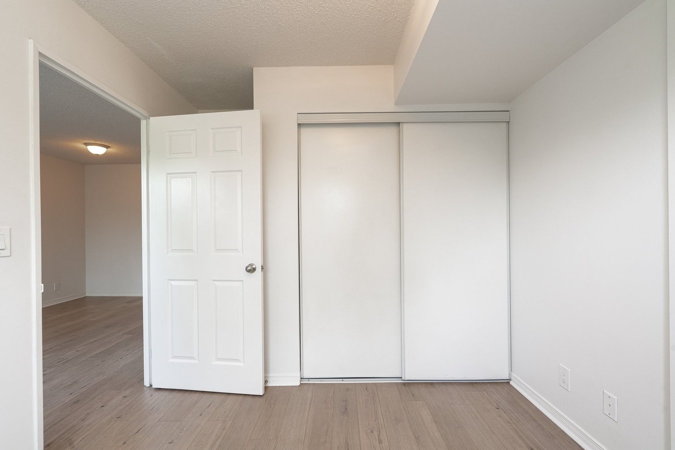 333 Sidney Belsey - Photo 6
