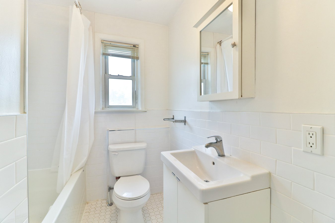 6 Lennox Street - Photo 2