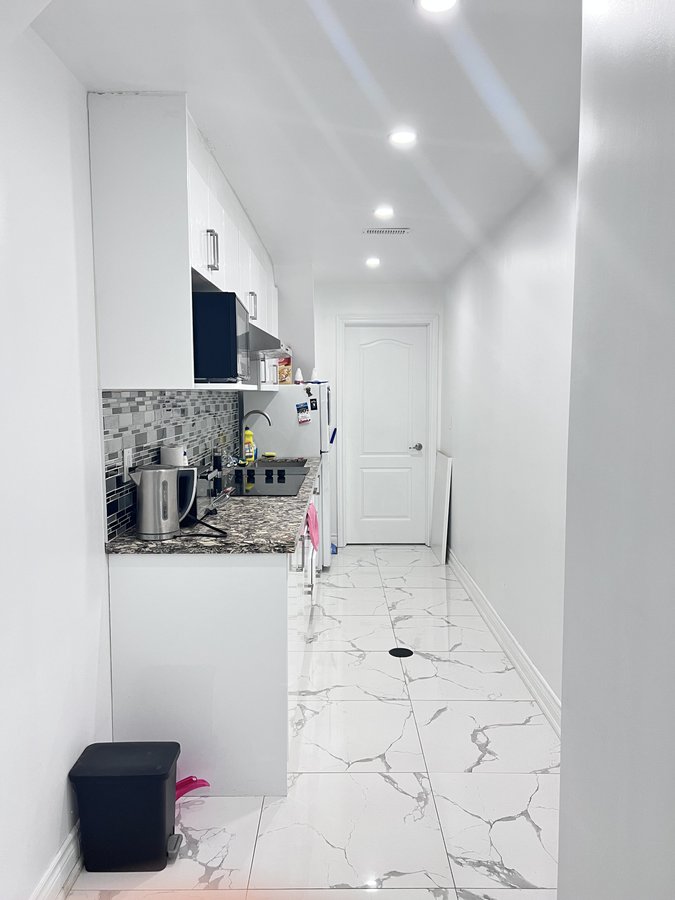 107 Sheridan Avenue - Photo 2