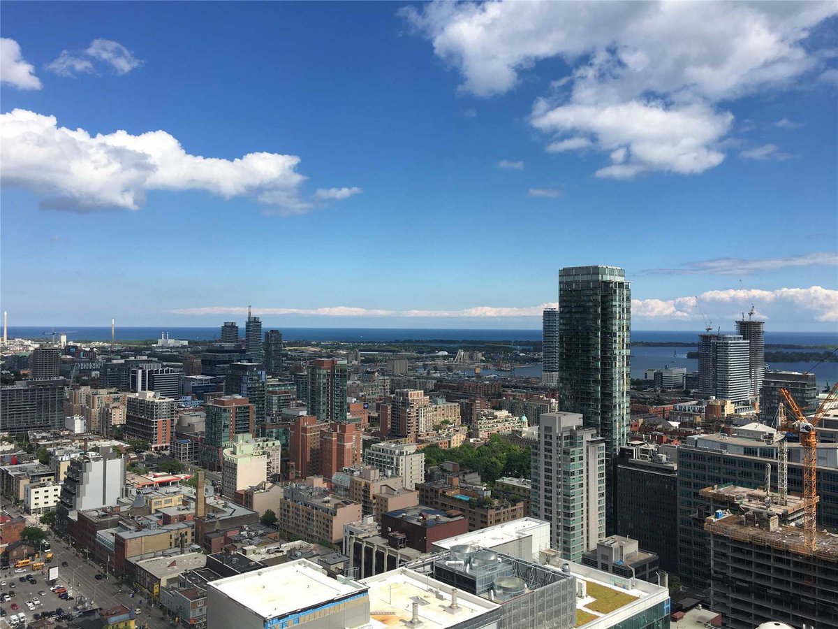 197 Yonge Street - Photo 3