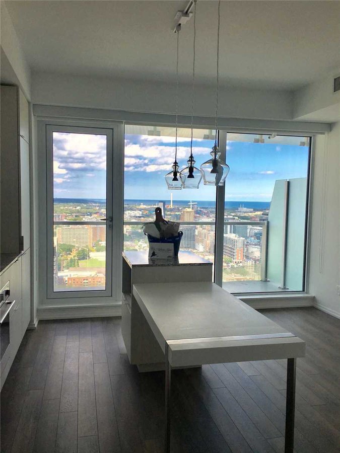 197 Yonge Street - Photo 4