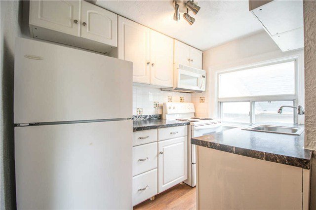 42 Glencairn Avenue - Photo 3